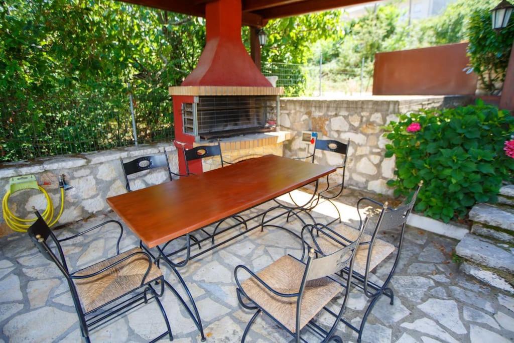 Wooden House In Ioannina Apartman Kültér fotó